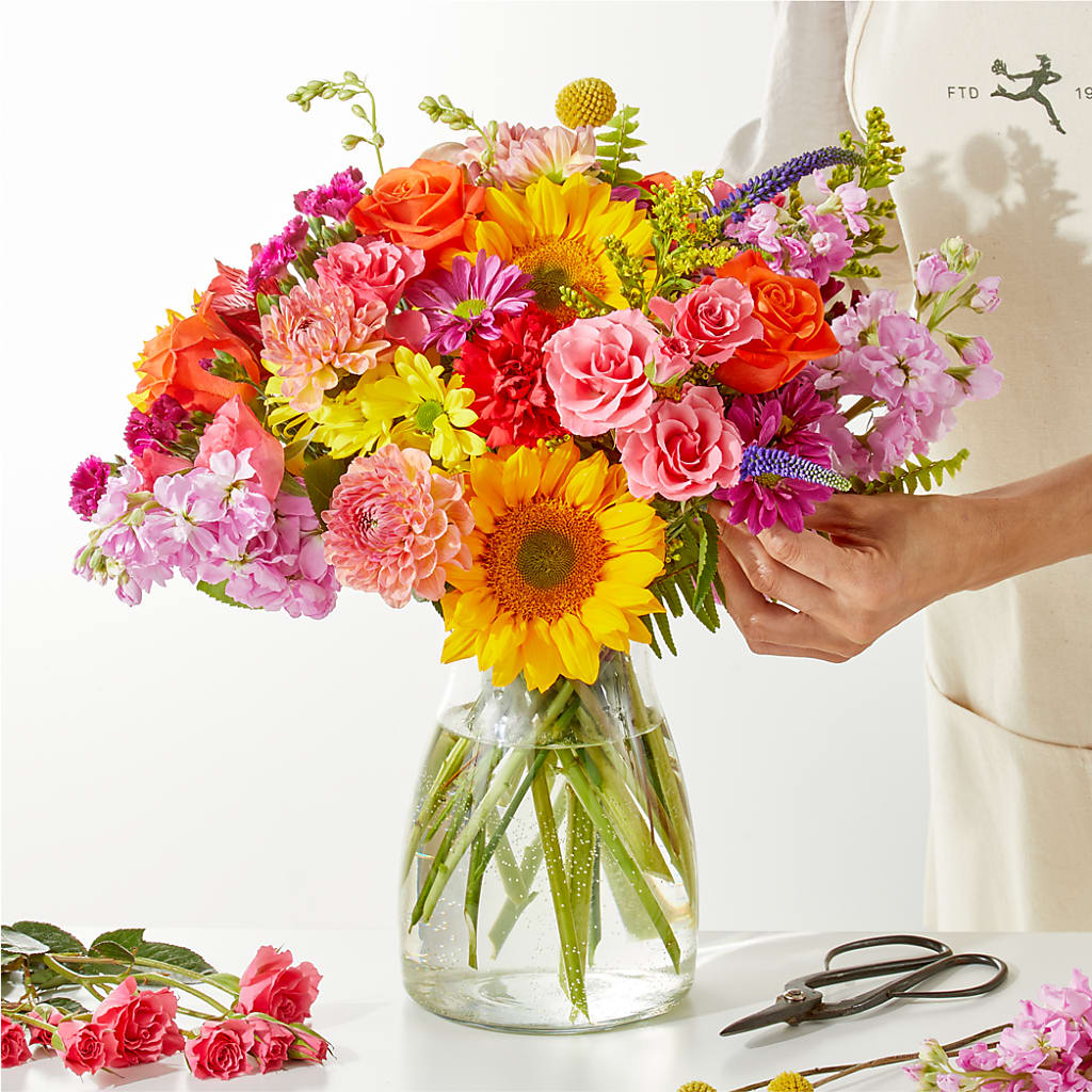 Cue the Confetti - A Florist Original – BRAD'S FLORIST, Paris IL