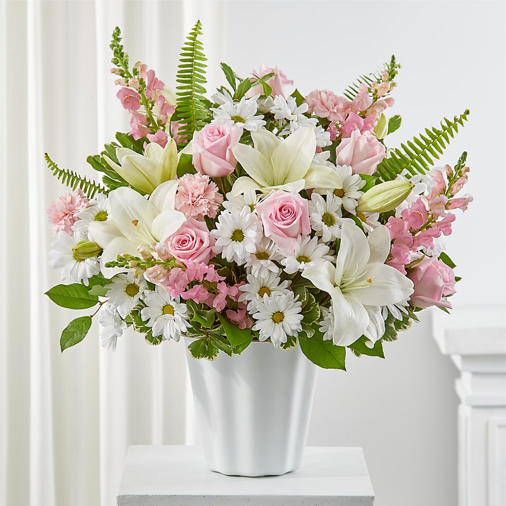 Soft Touch Tabletop Basket – BRAD'S FLORIST, Paris IL