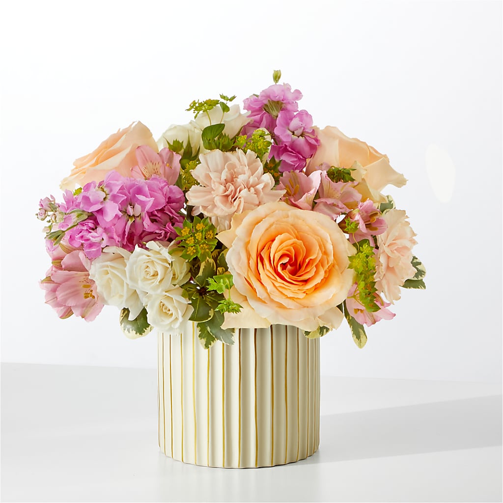 Paradise Bouquet with Ivory Vase – BRAD'S FLORIST, Paris IL