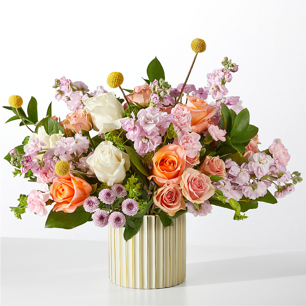 French Market Bouquet with Ivory Vase – BRAD'S FLORIST, Paris IL