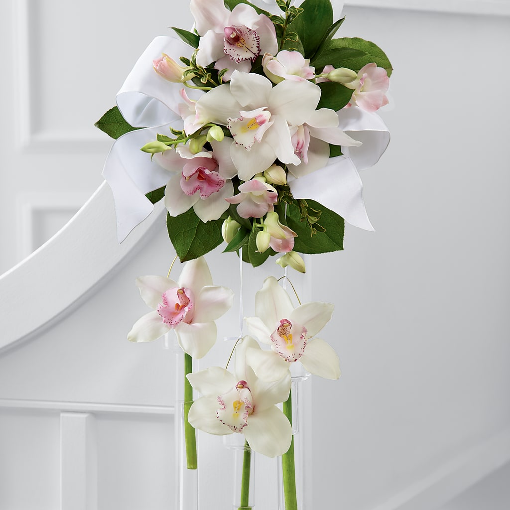 Perfect Entrance Pew Arrangement – BRAD'S FLORIST, Paris IL
