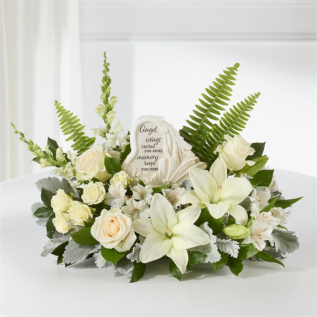 Holding You Close Arrangement – BRAD'S FLORIST, Paris IL