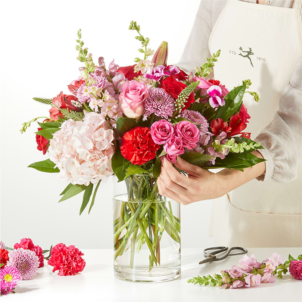 Swooning Over You - A Luxury Florist Original – BRAD'S FLORIST, Paris IL