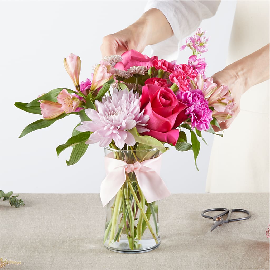 Pink Ribbon - A Florist Original – BRAD'S FLORIST, Paris IL