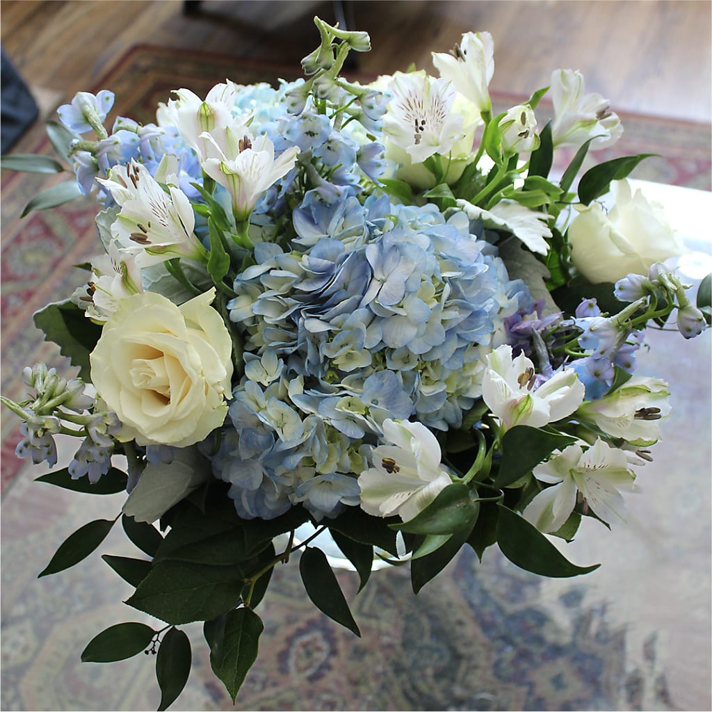 Clear Skies Bouquet – BRAD'S FLORIST, Paris IL