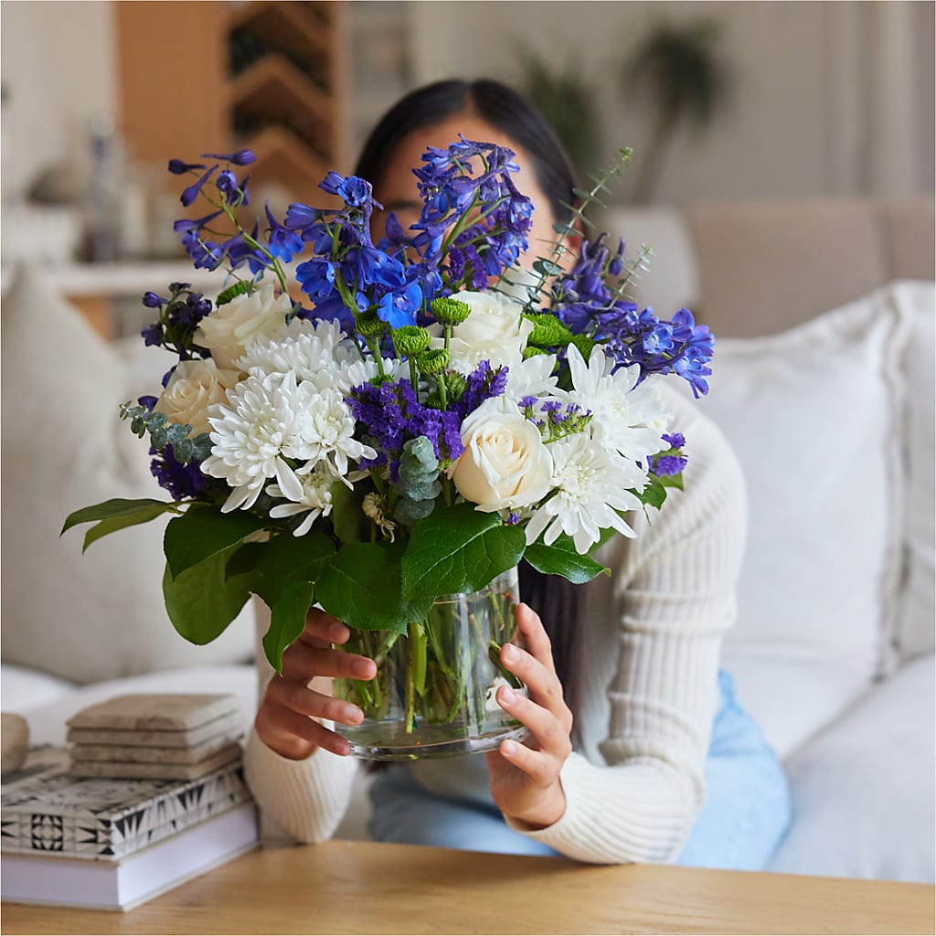 Cerulean Waves Bouquet – BRAD'S FLORIST, Paris IL