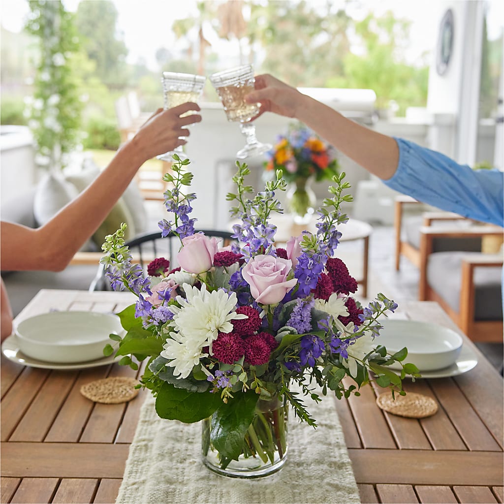Violet Frost Bouquet – BRAD'S FLORIST, Paris IL