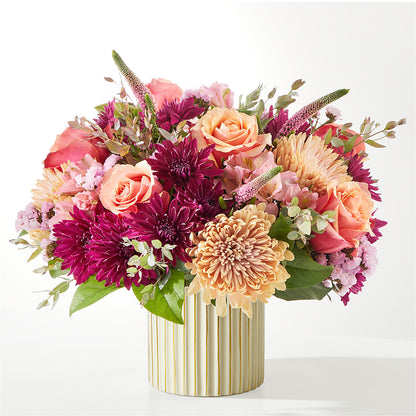 Berry Cobbler Bouquet with Ivory Vase – BRAD'S FLORIST, Paris IL