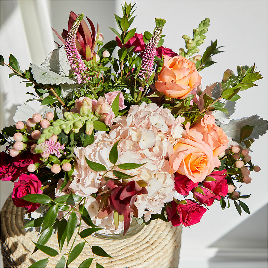 Glitz & Glam Bouquet – BRAD'S FLORIST, Paris IL