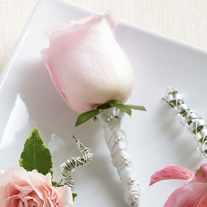 Pink Rose Boutonniere – BRAD'S FLORIST, Paris IL